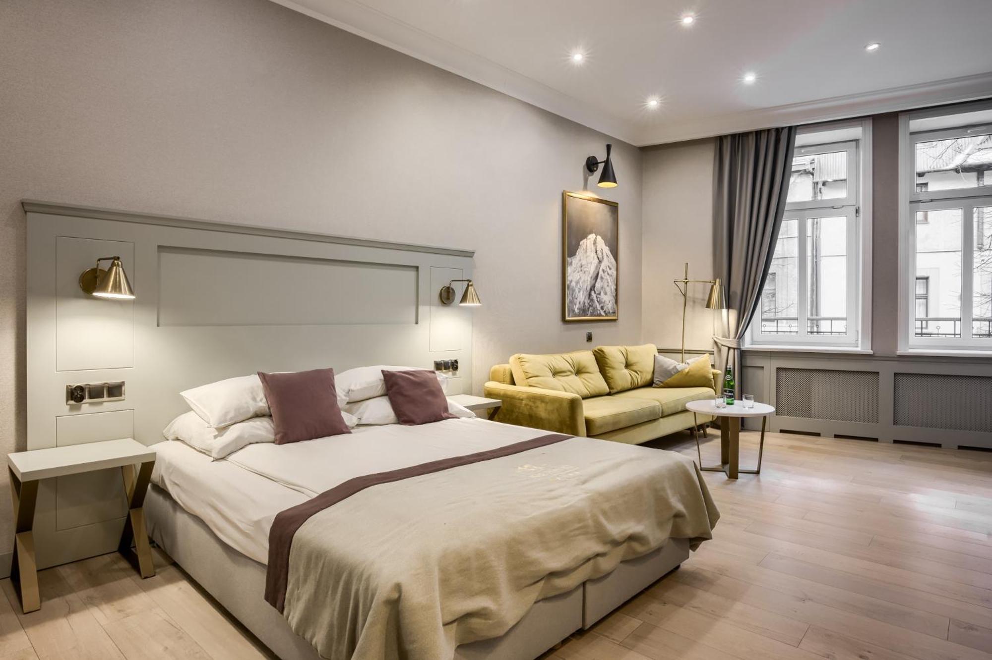 Superior Triple Room